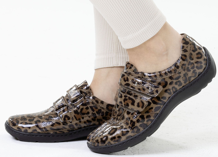 Slipper & Schnürschuhe - Waldläufer, bequeme Damen-Slipper, Weite H, mit herausnehmbarem Fußbett Ansicht 35 Slipper & Schnürschuhe - Waldläufer, bequeme Damen-Slipper, Weite H, mit herausnehmbarem Fußbett, in Größe 3 1/2 bis 8, in Farbe DUNKELBLAU Ansicht 35