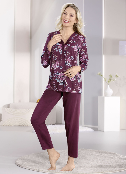 Schlafanzüge & Shortys - Schlafanzug mit Blende und Knopfleiste sowie langen Ärmeln Ansicht 2 Schlafanzüge & Shortys - Schlafanzug mit Blende und Knopfleiste sowie langen Ärmeln, in Größe 036 bis 054, in Farbe OLIV-BEERE-BUNT Ansicht 2