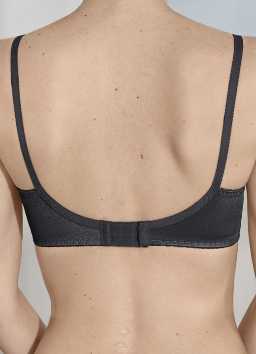 Damen - Triumph-Compliment Bügel-BH mit hübscher Spitze, in Größe 075 bis 105, in Cup C, in Farbe PUDER Ansicht 6