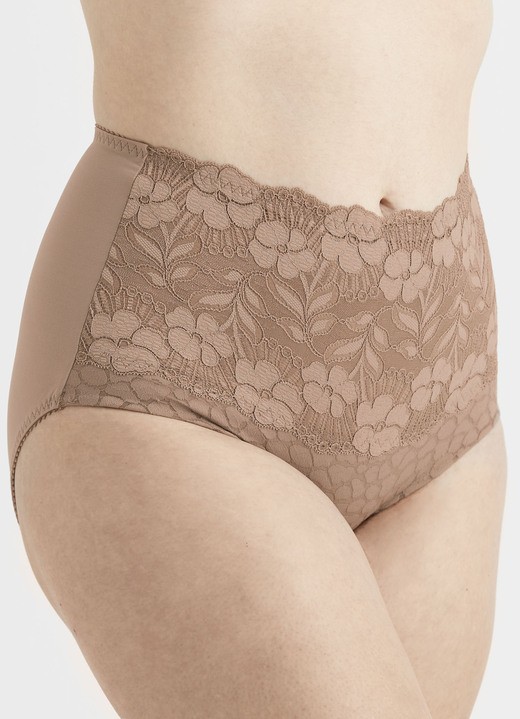 Slips - Miss Mary Miederslip mit unterlegter Elastikspitze im Vorderteil Ansicht 15 Slips - Miss Mary Miederslip mit unterlegter Elastikspitze im Vorderteil, in Größe 038 bis 056, in Farbe WEISS Ansicht 15