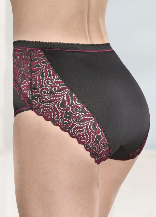 Slips - Laurina Dreierpack Slips mit Elastikspitze Ansicht 1 Slips - Laurina Dreierpack Slips mit Elastikspitze, in Größe 038 bis 050, in Farbe SCHWARZ-BORDEAUX Ansicht 1