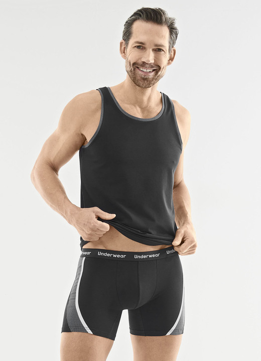 Pants & Boxershorts - Dreierpack Pants mit bedruckten Einsätzen, in Größe 005 bis 011, in Farbe 2X NAVY, 1X SCHWARZ Ansicht 4