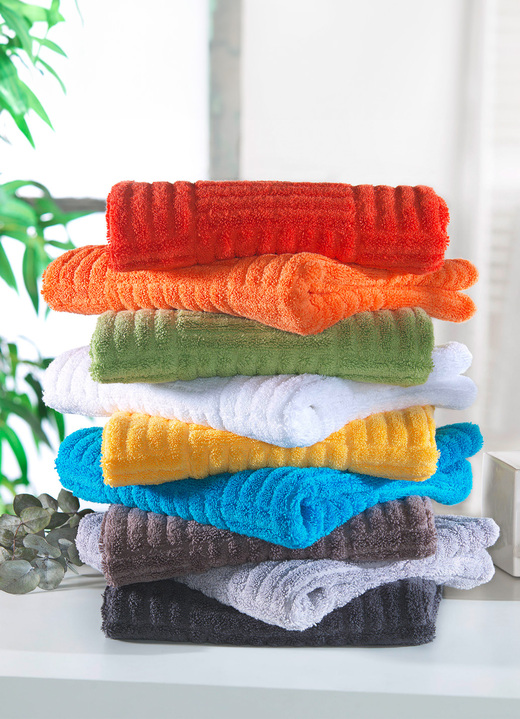 Frottier Handtücher - Flauschig weiche Frottier-Serie mit Hoch-Tief-Struktur, in Größe 200 (2 Handtücher, 50/100 cm) bis 204 (1 Duschtuch, 70/140 cm), in Farbe WEISS Ansicht 2