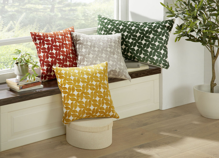 Dekokissen & Hüllen - Kissenbezug oder Sitzerhöhung, in Größe 105 (Kissenbezug, 40x40 cm) bis 112 (Sitzerhöhung, 40x40x10 cm), in Farbe ROT Ansicht 2