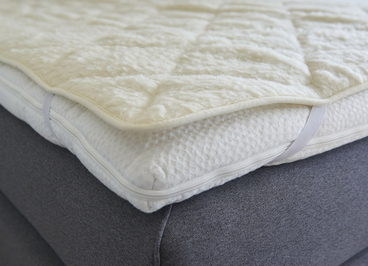 Bettwaren - Bettwarenprogramm aus reiner Schafschurwolle Ansicht 6 Bettwaren - Bettwarenprogramm aus reiner Schafschurwolle, in Größe 120 (Kissen, ca. 40/ 70 cm) bis 140 (Decke, ca. 135/200 cm), in Farbe NATUR Ansicht 6