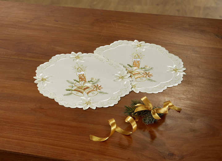 Heimtextilien - Liebevoll bestickte Tisch- und Raumdekoration, in Größe 130 (Deckchen oval, 30/ 45 cm) bis 404 (Kissenbezug, 40/ 40 cm), in Farbe MULTICOLOR Ansicht 4