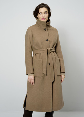 Mantel mit großen Taschen