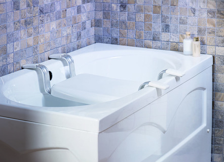 - Praktischer Badewannensitz, in Farbe WEISS – Farbe WEISS – Ansicht 