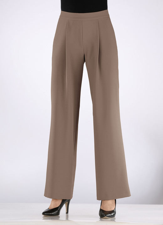 Hosen in Schlupfform - Hose mit Bundfalten in modischer Weite Ansicht 7 Hosen in Schlupfform - Hose mit Bundfalten in modischer Weite, in Größe 018 bis 052, in Farbe KARAMELL Ansicht 7