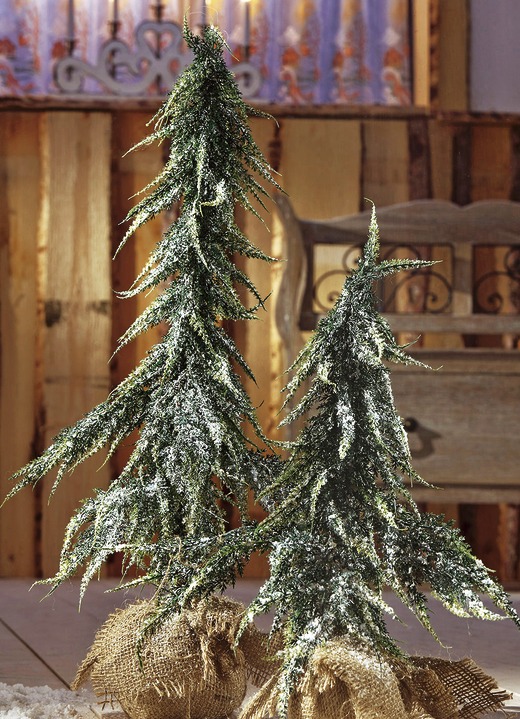 Weihnachtliche Dekorationen - Tannenbäumchen im Jutesäckchen, in Farbe GRÜN, in Ausführung klein