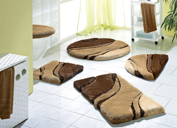 Badgarnituren - Moderne Badgarnitur von Kleine Wolke Ansicht 5 Badgarnituren - Moderne Badgarnitur von Kleine Wolke, in Größe 100 (Vorleger halbrund, 50/ 80 cm bis 112 (WC-Deckelbezug mit Kordel, 47/ 50 cm)), in Farbe BLAU Ansicht 5