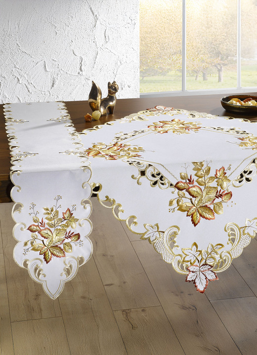 Heimtextilien - Filigran gearbeitete Tisch- und Raumdekoration, in Größe 101 (Läufer oval, 30x 70 cm) bis 404 (Kissenbezug, 40x 40 cm), in Farbe ECRU Ansicht 8