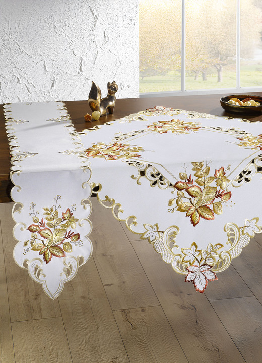 Heimtextilien - Filigran gearbeitete Tisch- und Raumdekoration, in Größe 101 (Läufer oval, 30x 70 cm) bis 404 (Kissenbezug, 40x 40 cm), in Farbe ECRU Ansicht 10