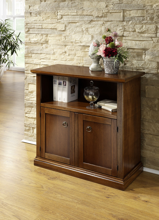 TV- & Hifi-Möbel - Möbelserie aus teilmassivem Holz Ansicht 4 TV- & Hifi-Möbel - Möbelserie aus teilmassivem Holz, in Farbe ANTIKWEISS, in Ausführung TV-Kommode Ansicht 4