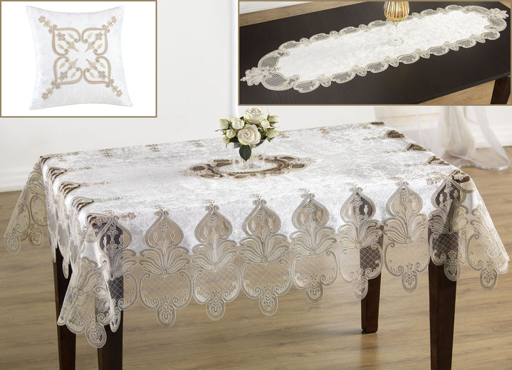 - Tischdecke oder Kissenbezug mit filigran gearbeiteten Motiven, in Größe 135 (Tischdecke, 110x160 cm) bis 404 (Kissenbezug, 40x 40 cm), in Farbe CREME Ansicht 2