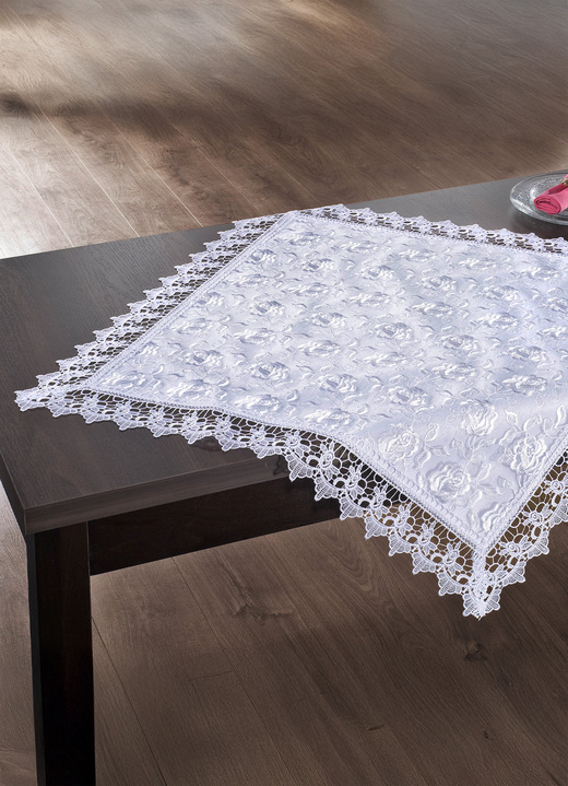 Heimtextilien - Tisch- und Raumdekoration mit Macramé-Spitzenbordüre, in Größe 101 (Läufer, 40x 90 cm) bis 404 (Kissenbezug, 40x 40 cm), in Farbe WEISS Ansicht 2