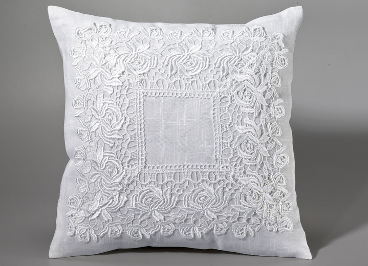 Heimtextilien - Tisch- und Raumdekoration mit Spitzenborte, in Größe 101 (Deckchen, 35x 50 cm) bis 404 (Kissenbezug, 40x 40 cm), in Farbe SEKT Ansicht 2