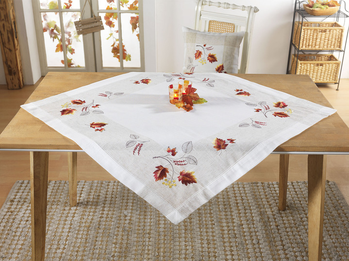 Heimtextilien - Bestickte Tisch- und Raumdekoration, in Größe 101 (Deckchen, 35x 50 cm) bis 404 (Kissenbezug, 40x 40 cm), in Farbe SEKT-BUNT Ansicht 3