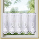 Kurzgardinen - Bestickter Kurzstore mit gebogtem Abschluss, in Größe 661 (H 30xB 95 cm) bis 892 (H120xB125 cm), in Farbe WEISS – Farbe WEISS – Ansicht 2