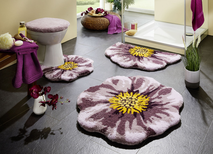 Badgarnituren - Supersoft Badgarnitur von Grund, in Größe 100 (Vorleger halbrund, 50x80 cm) bis 112 (WC-Deckelbezug, 47x50 cm), in Farbe BLAU Ansicht 3