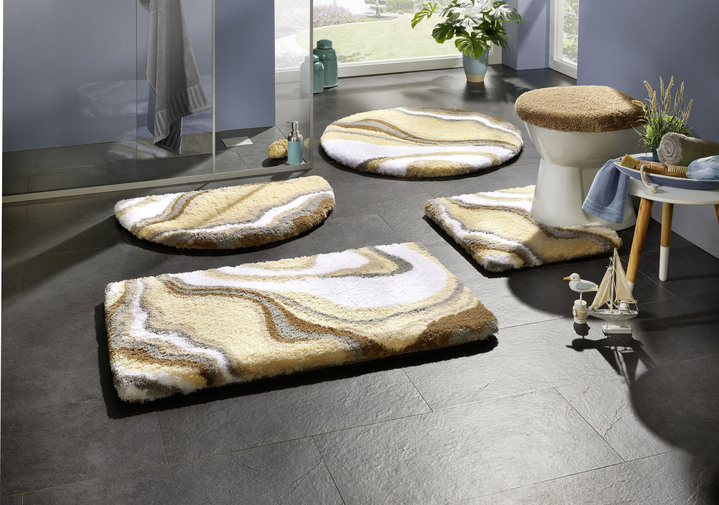 Badgarnituren - Badgarnitur in harmonischen Farbtönen, in Größe 100 (Vorleger halbrund, 50x 80 cm) bis 112 (WC-Deckelbezug, 47x 50 cm), in Farbe BLAU Ansicht 2