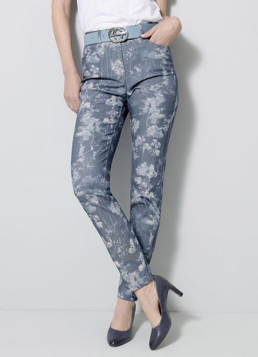 Hosen - Hose mit floraler Dessinierung, in Größe 019 bis 052, in Farbe BLAU-WEISS Ansicht 3