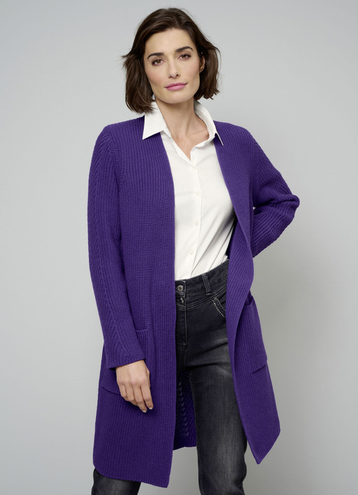 Pullover & Strickmode - Strickjacke aus reiner Baumwolle, in Größe 038 bis 052, in Farbe LILA