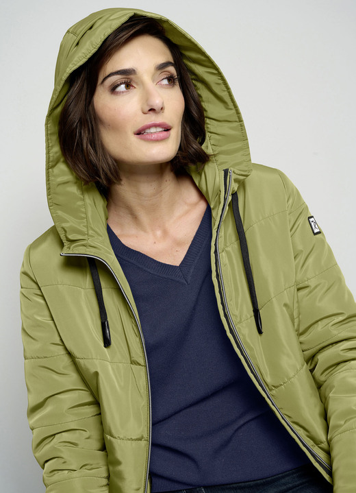 - Steppjacke mit fester Kapuze, in Größe 038 bis 052, in Farbe GRÜN Ansicht 2