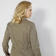 Blazer - Blazer mit Schubtaschen – Farbe OLIV – Ansicht 4 Blazer - Blazer mit Schubtaschen, in Größe 040 bis 052, in Farbe OLIV – Farbe OLIV – Ansicht 4