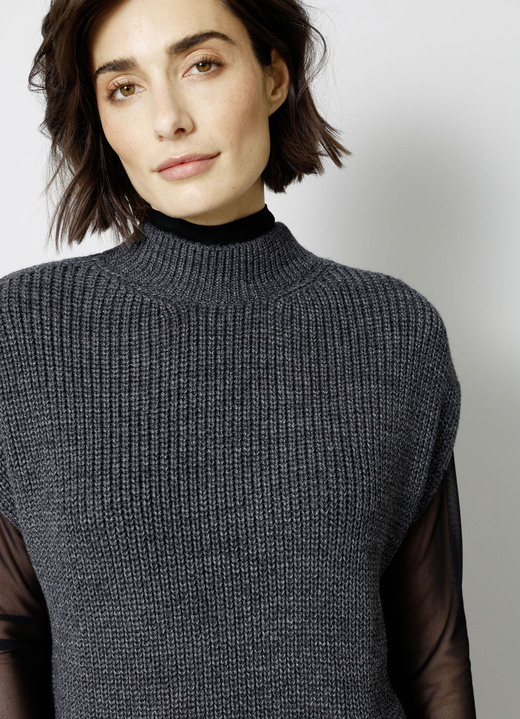 Kurzarm - Pullunder in Perlfang, in Größe 038 bis 052, in Farbe ANTHRAZIT Ansicht 3