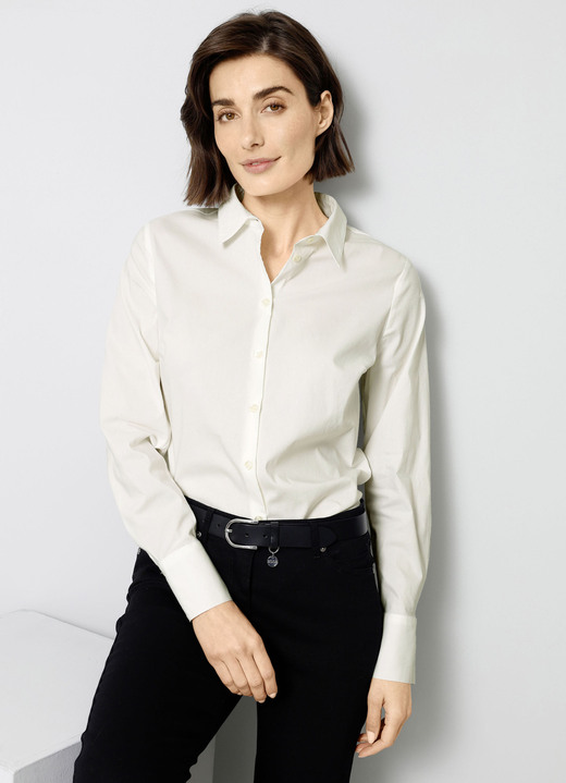 Langarm - Bluse mit Hemdkragen, in Größe 038 bis 052, in Farbe HELLBLAU Ansicht 3