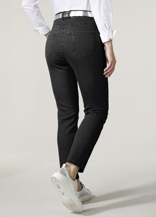 Hosen - Knöchellange Jeans in 5-Pocket-Form Ansicht 4 Hosen - Knöchellange Jeans in 5-Pocket-Form, in Größe 019 bis 052, in Farbe DUNKELBLAU Ansicht 4