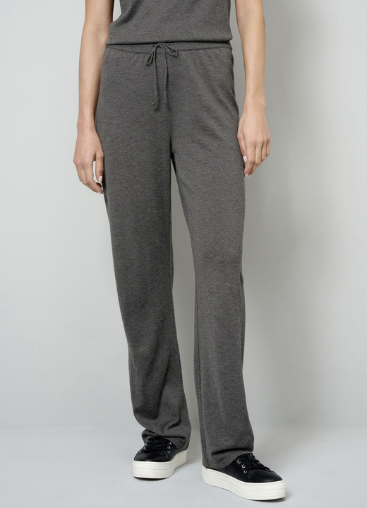 Hosen - Hose im Joggpant-Style, in Größe 019 bis 052, in Farbe ANTHRAZIT Ansicht 3