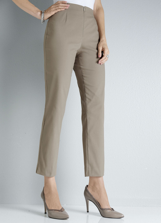 Hosen mit Knopf- und Reißverschluss - Hose in Knöchellänge , in Größe 019 bis 052, in Farbe TÜRKIS Ansicht 22