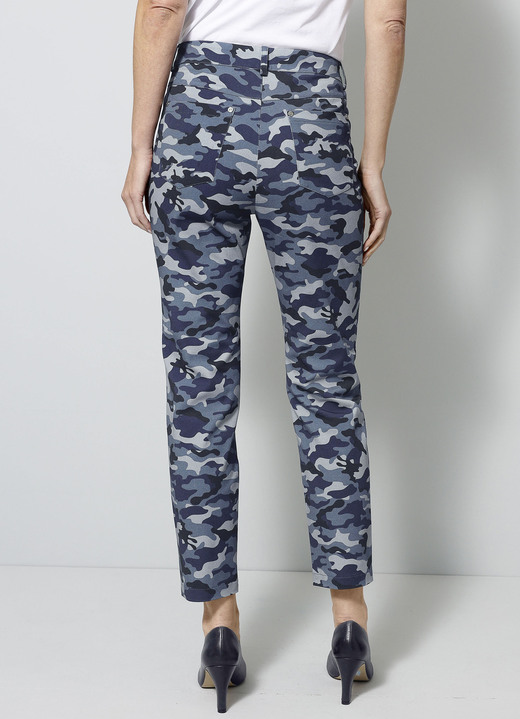 Hosen - Hose mit Camouflage-Dessinierung, in Größe 019 bis 052, in Farbe RAUCHBLAU-MARINE Ansicht 4