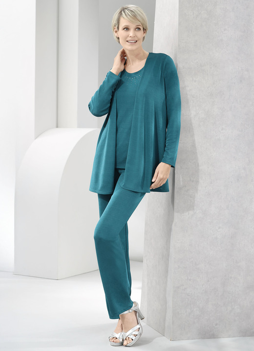 Langarm - Hinreißendes Twin-Set, in Größe 038 bis 056, in Farbe VIOLETT Ansicht 20