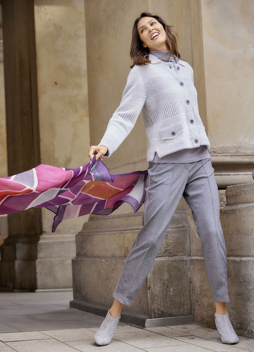 Kurz - Weiche Jacke, in Größe 036 bis 048, in Farbe SILBERGRAU Ansicht 4