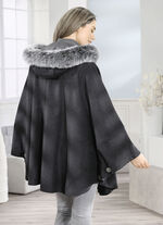 Cape mit Knopfleiste 