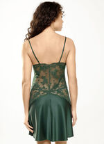 Traumhaftes LingaDore Negligé mit floraler Elastikspitze 