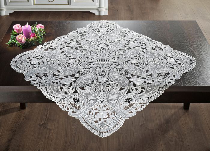 Tisch- und Raumdekoration aus echter Plauener Spitze WEISS