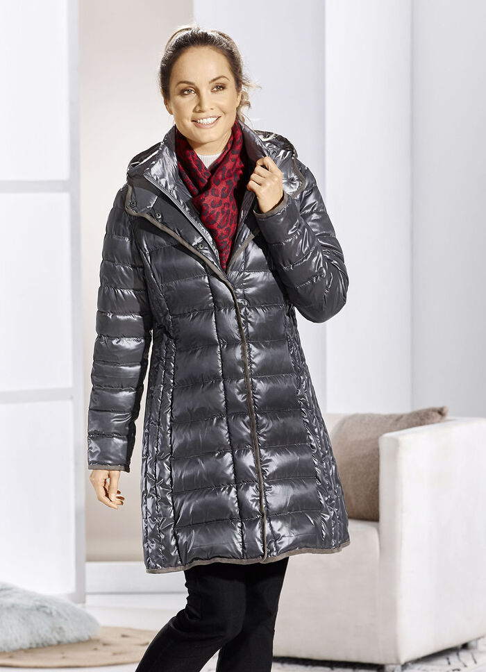 Kurzmantel mit seitlicher L&auml;ngssteppung 