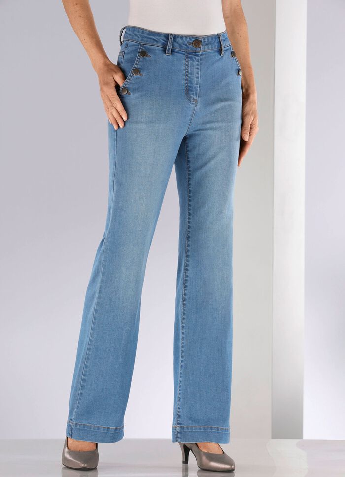 Jeans mit trendigen Zierkn&ouml;pfen 