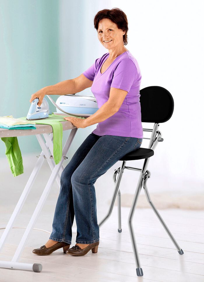 3-stufig verstellbarer Stehsitz zur Entlastung der Beine 