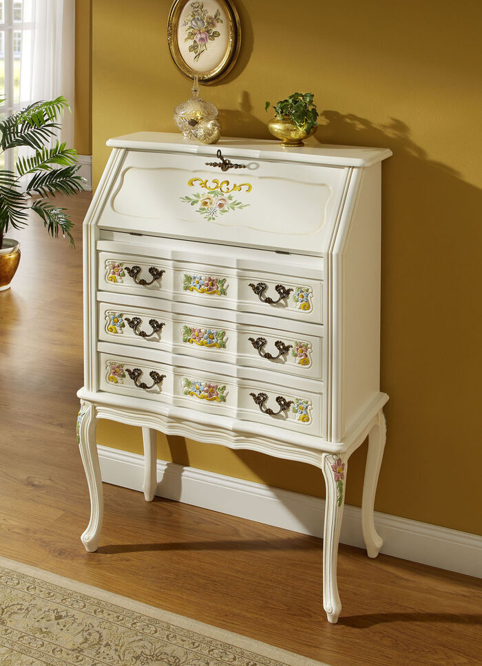 Teilmassive M&ouml;belserie mit kunstvollen Holzverzierungen WEISS