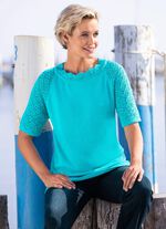 Pullover mit dekorativem Halsausschnitt 