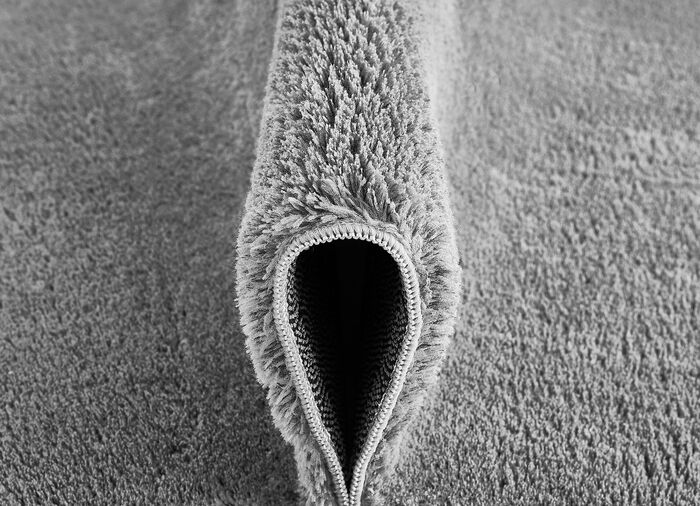 Brücken und Teppiche mit Anti-Rutschbeschichtung ANTHRAZIT