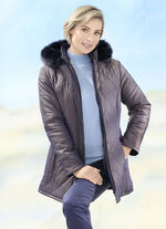 Jacke mit saphirblauem Schimmer 