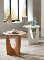 Moderner Beistelltisch 