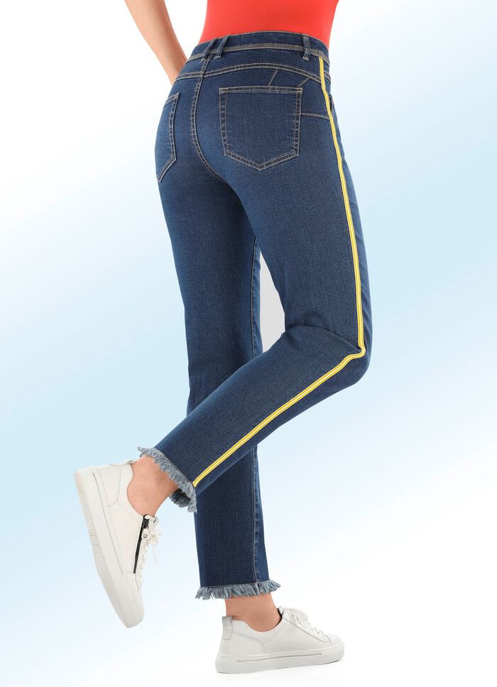 Jeans mit modischem Zierband 