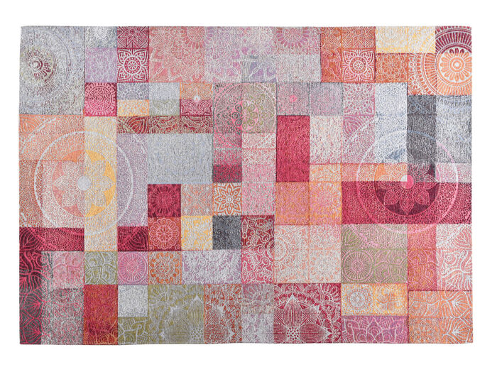 Moderne Brücken und Teppiche 